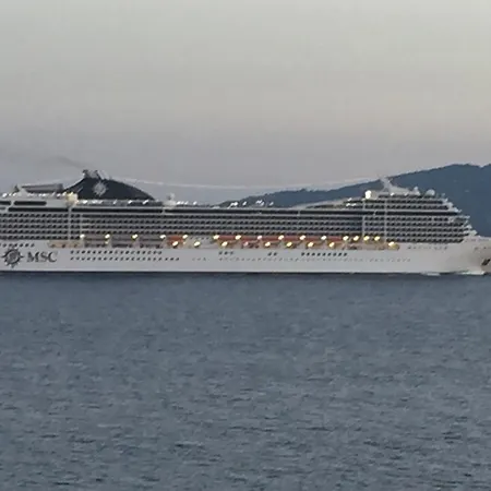 Royal Luxury For Queen And King * Sarande