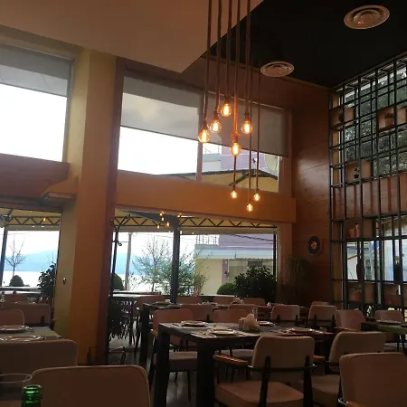 Royal Luxury For Queen And King * Saranda